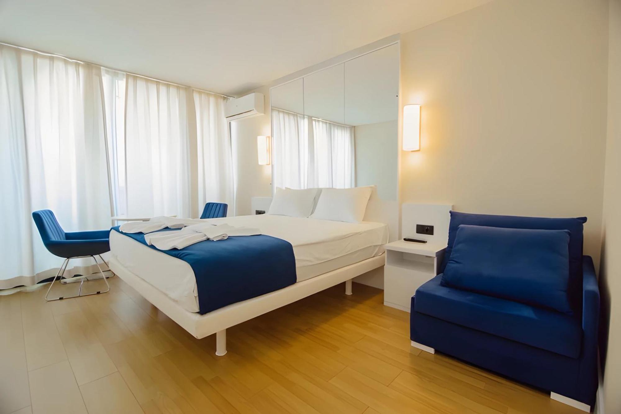 Suites Orbi City Aparthotel Batumi Exterior photo